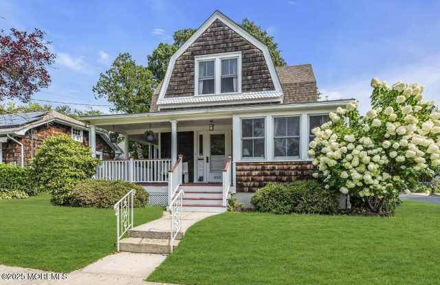 600 Saint Clair Avenue photos photos