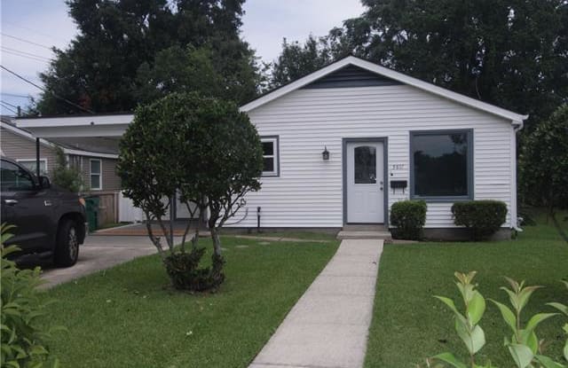 5817 CYNTHIA Drive - 5817 Cynthia Street, Metairie, LA 70003
