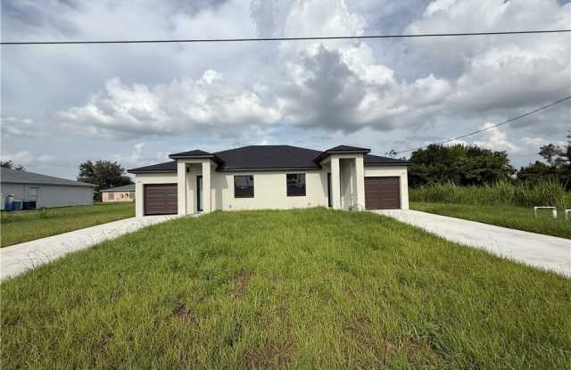 227 Ivan Avenue S Gallery 1