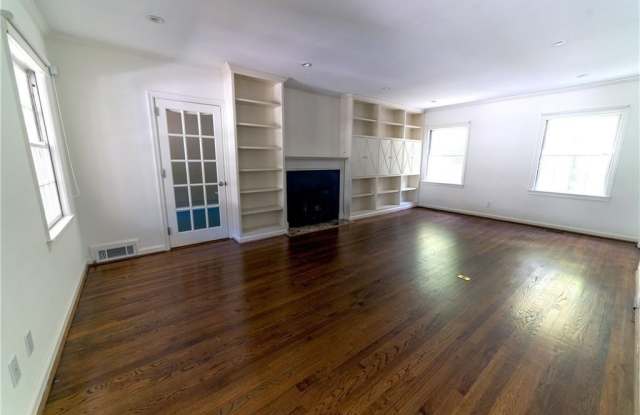 222 Camden Road NE Gallery 3