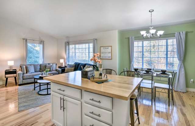 2432 Glacier Street photos photos