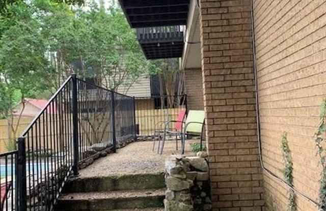 2240 Irwin Street Gallery 3