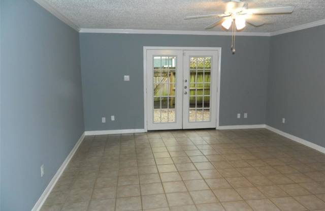 5221 Arboles Drive Gallery 3