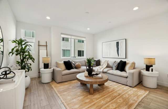 172 Uptown Circle - 1 photos photos