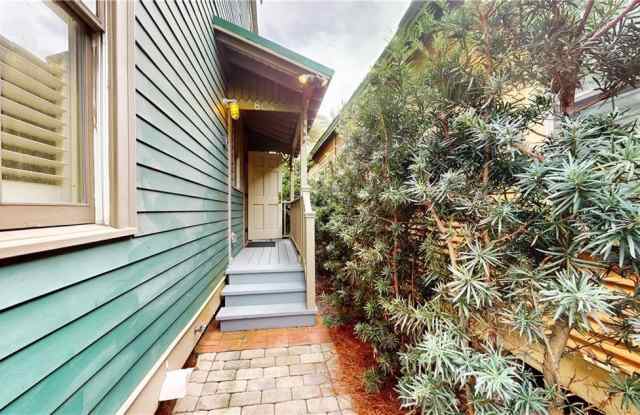 804 B Howe Street Gallery 3