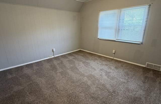 1722 Burgess Road Gallery 2