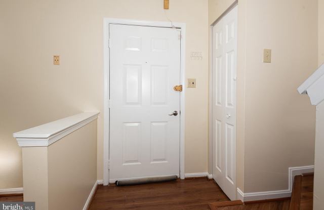 2406 ROSECROFT Court Gallery 3