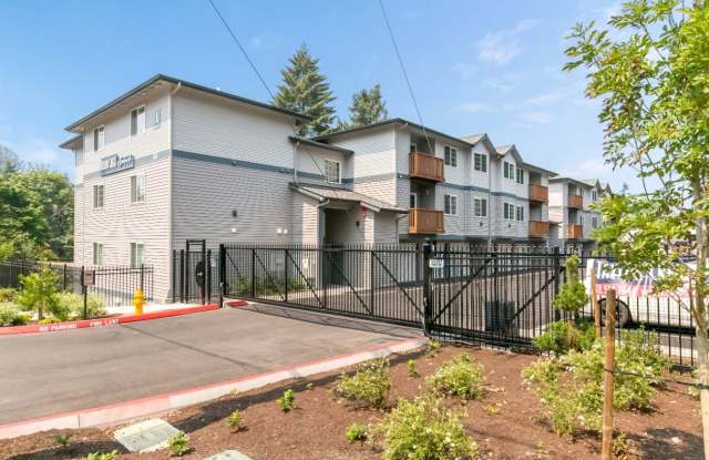 Taylor Creek Apartments Gallery 3