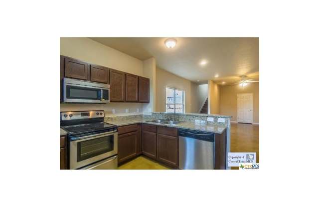 572 Advantage Drive Gallery 3