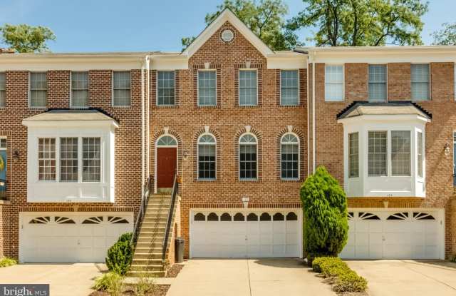 122 SHEPHERDSON LANE NE photos photos