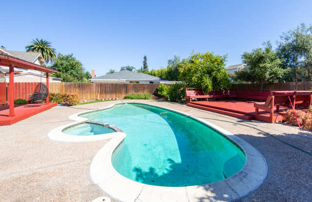 330 Beverly Avenue photos photos