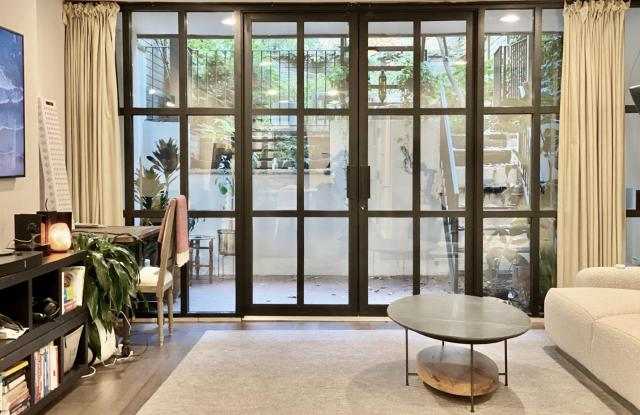 219 East 11th Street Gallery 4
