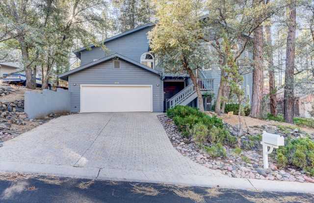 Spacious 3 Bed, 3 Bath Home in Hidden Valley Ranch! photos photos