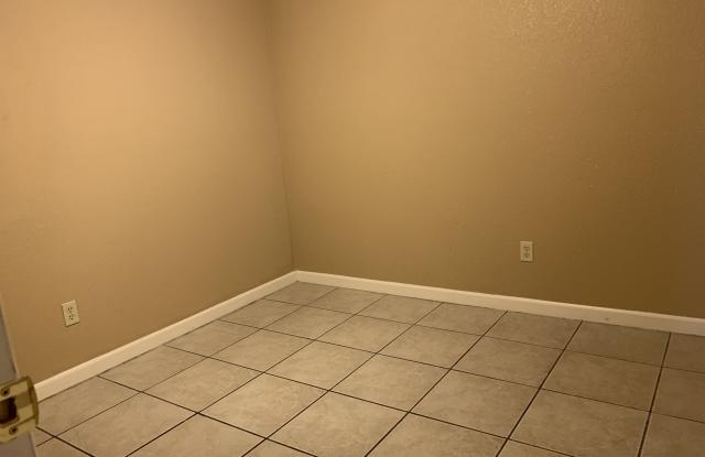 1320 Johnson Ct Gallery 3