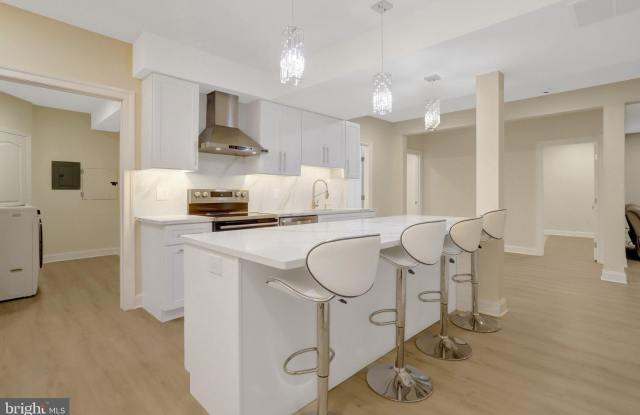 8305 COVINGTON WOODS Court Gallery 3