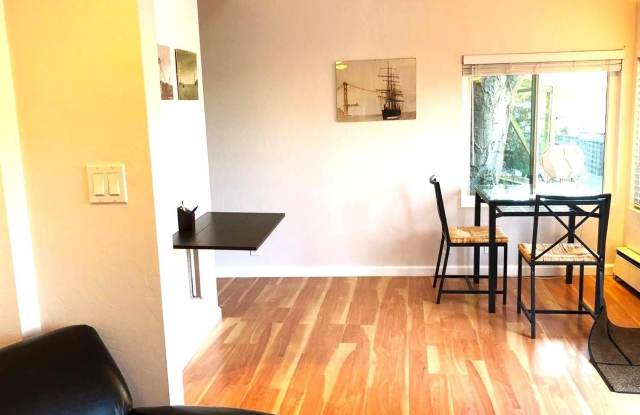2371 Vista Del Mar Lane Gallery 3