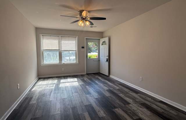 3 Bed townhome - Brookhaven Gallery 4