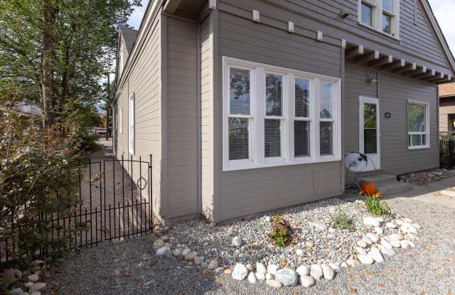 108 North Cleveland Avenue - 2 - 108 North Cleveland Avenue, Wenatchee, WA 98801