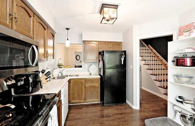 Pet-Friendly Forest Lakes North Townhome photos photos