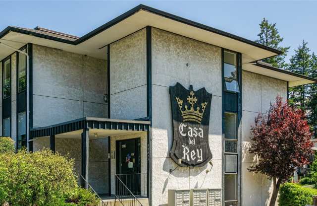 Lynnwood Charming 1 BD / 1 BA Condo Gallery 1