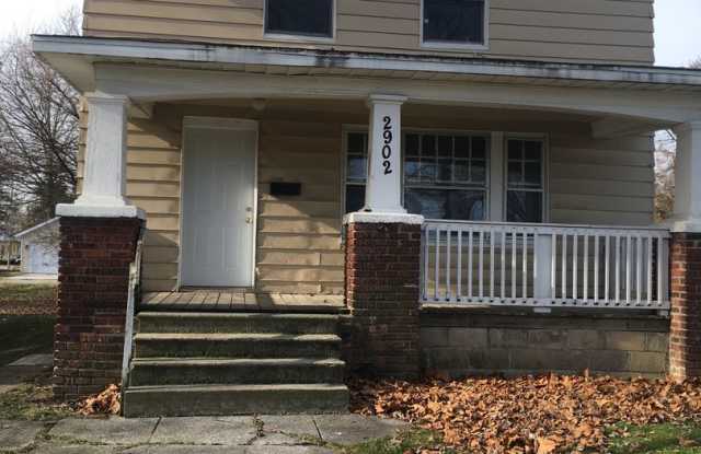 Spacious 5 Bedroom 2 Bath Home, with 2 bedrooms and bath on main level photos photos Spacious 5 Bedroom 2 Bath Home, with 2 bedrooms and bath on main level photos photos
