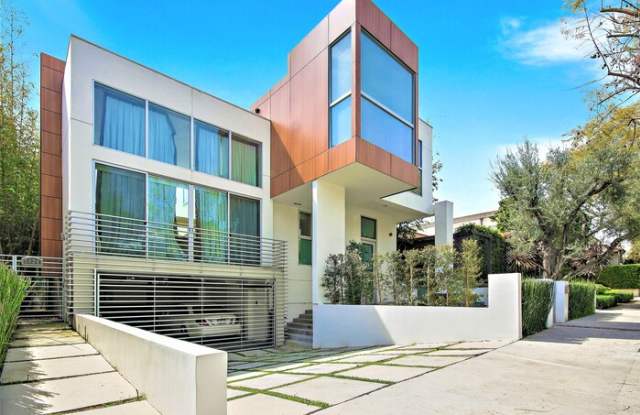 8822 Rangely Avenue Gallery 1