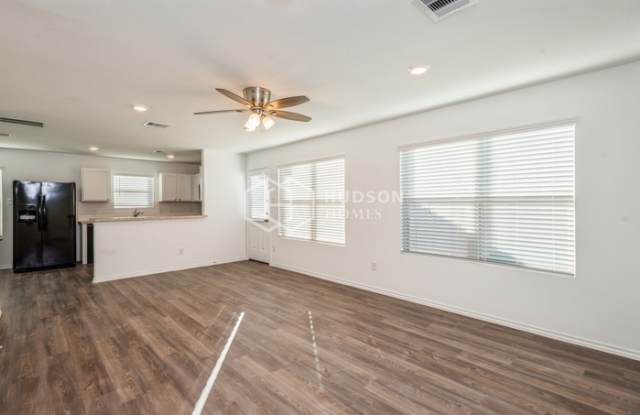 11143 North Lake Mist Lane Gallery 3