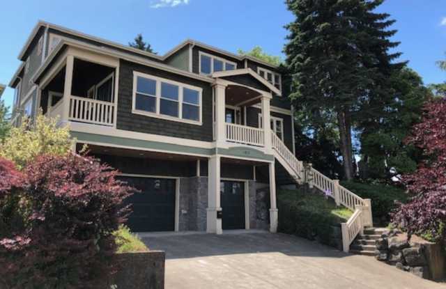 1817 N 52nd St - 1817 North 52nd Street, Seattle, WA 98103