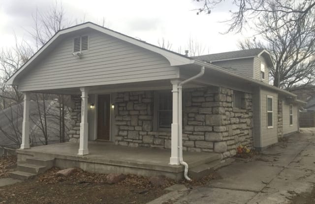 8809 East Smart Avenue - 8809 Smart Avenue, Independence, MO 64053