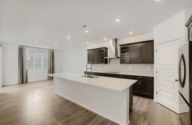 Stunning 4bed/2.5bath Corner Lot Home Near Downtown Monroe! Gallery 4