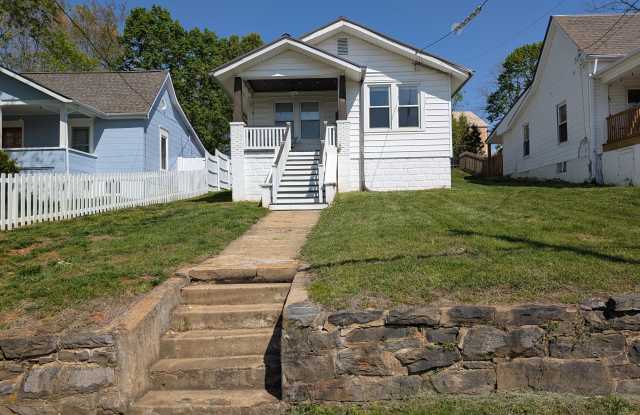 28 Woodrow Ave photos photos