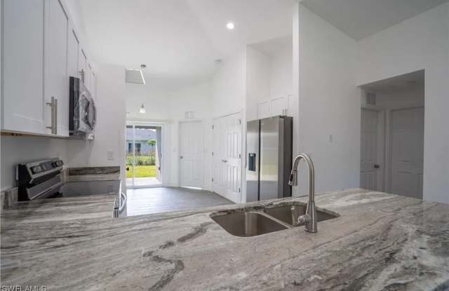 Newer Construction Duplex in Lehigh Acres – 2 Bed / 2 Bath with Attached Garage Gallery 4
