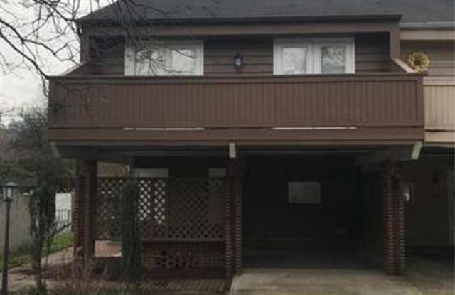 418 9th Street W Gallery 2