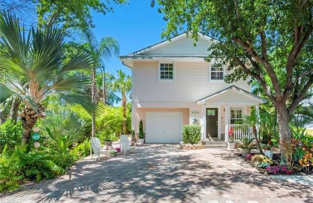 2800 Lakeview Dr unit: 5 photos photos