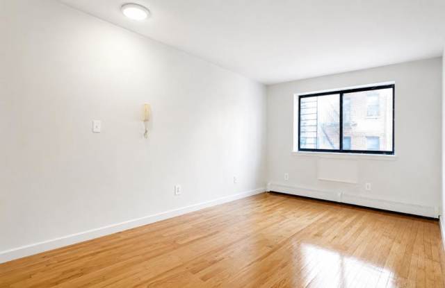 47 Cooper Street Gallery 2