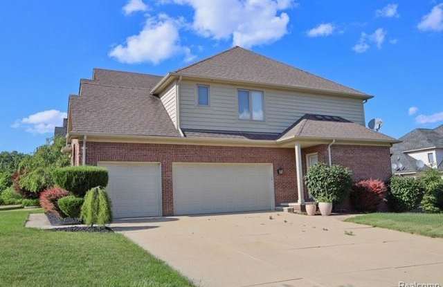 6888 DAKOTA Drive Gallery 2