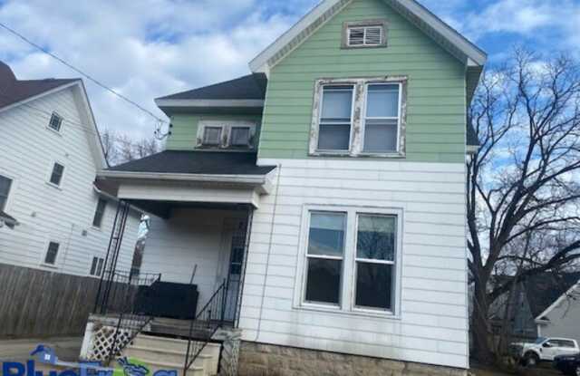 826 Wright Street - Lower photos photos