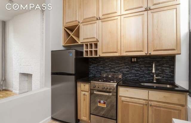 30 Cornelia Street - 30 Cornelia Street, New York City, NY 10014