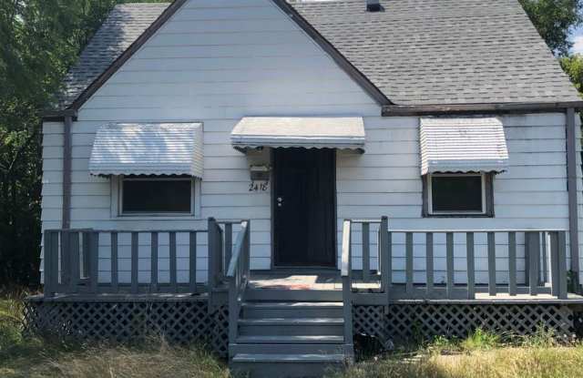 Cozy 2 Bedroom/ 1 Bathroom Home in Gary, IN photos photos