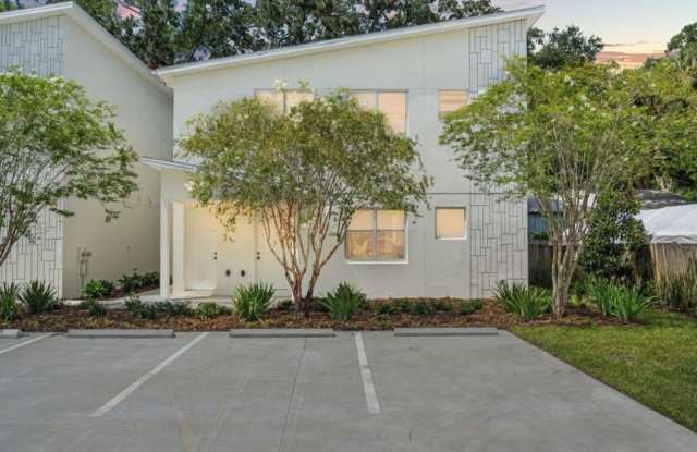 4206 N MANHATTAN Avenue photos photos