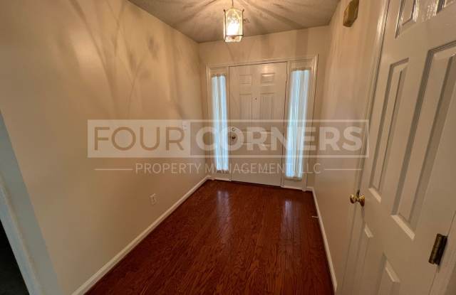 Beautiful 2 Bedroom 2 Bath Home Gallery 3