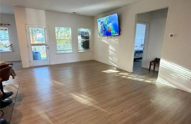 590 Summerfield Lane NW Gallery 3