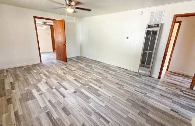 1104 E Main Gallery 4