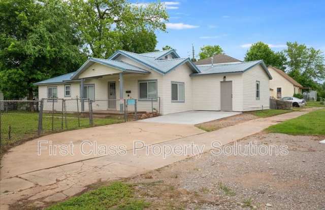825 W Colorado Ave photos photos