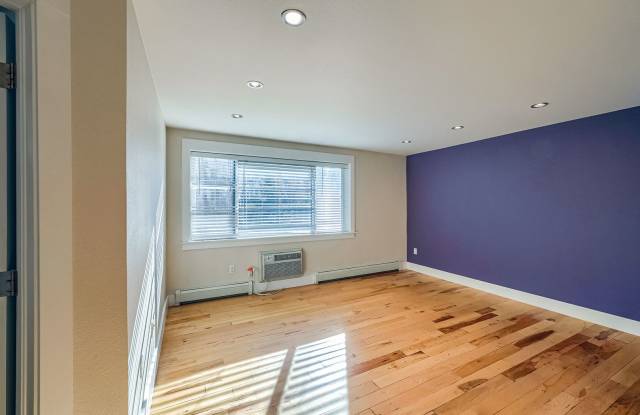 Cozy Condo in LoHi - Section 8 Accepted! photos photos