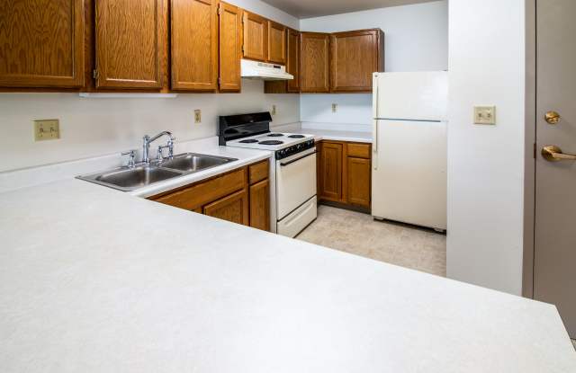 Glenwood Apartments - Senior Housing Gallery 3