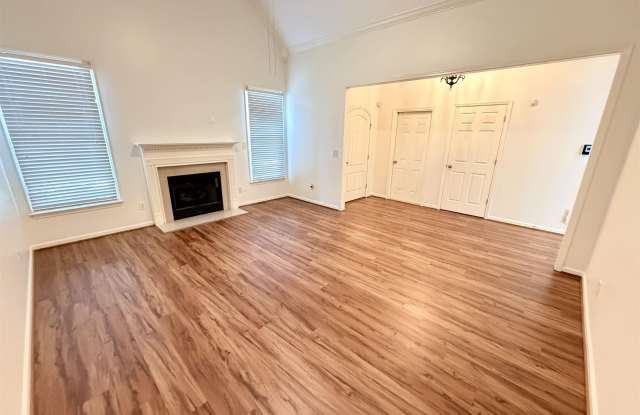 2420 ABBEYGLEN PLACE Gallery 3