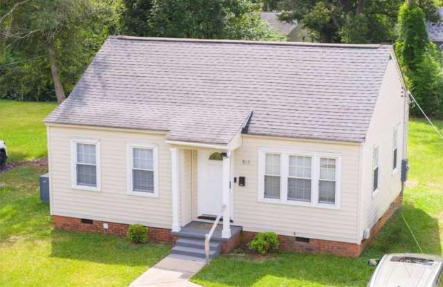 915 Anarine Road - 915 Anarine Road, Fayetteville, NC 28303