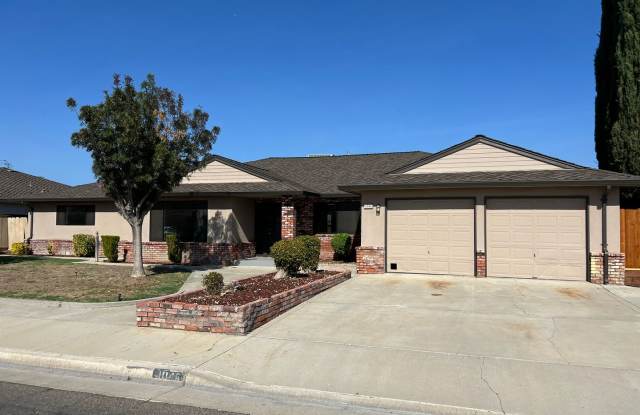 Beautiful Newly Renovated 3-Bedroom, 3-Bathroom Home for Rent - 1046 Van Buren Avenue, Los Banos, CA 93635