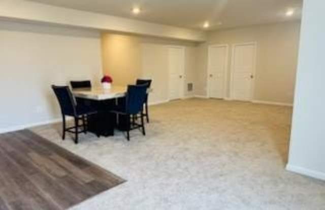 9824 STONEHAVEN CT Gallery 3